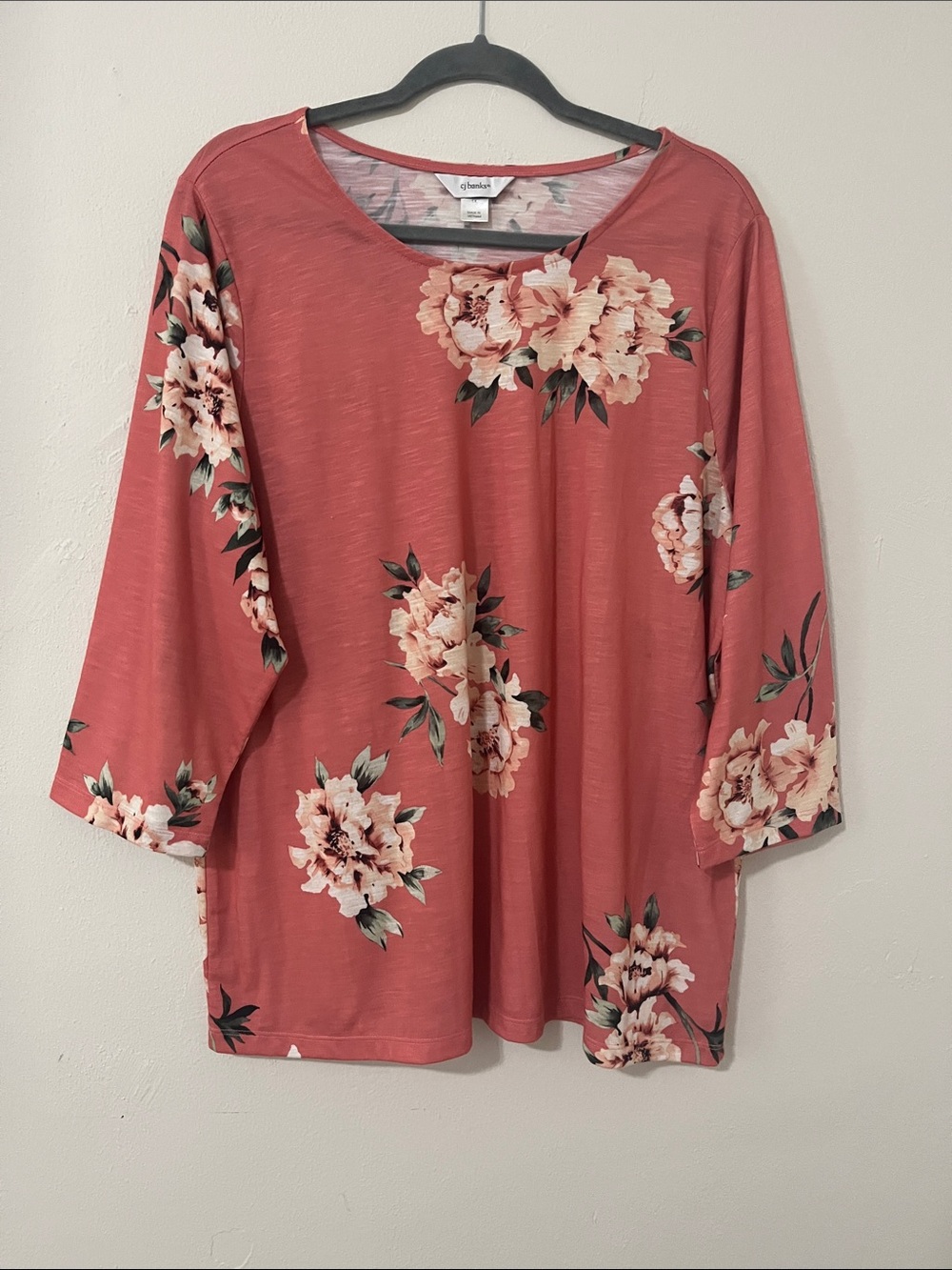 CJ Banks 1X Coral and Cream Floral Knit Top New without tag